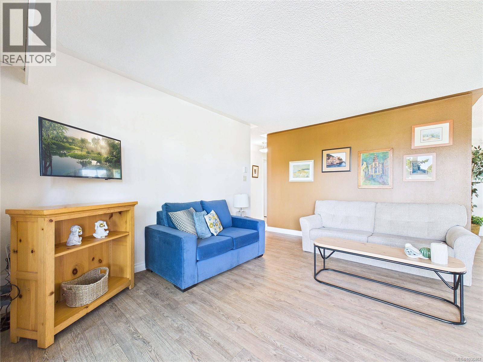 401 1665 Oak Bay Ave, Victoria, British Columbia  V8R 1B5 - Photo 4 - 1036467