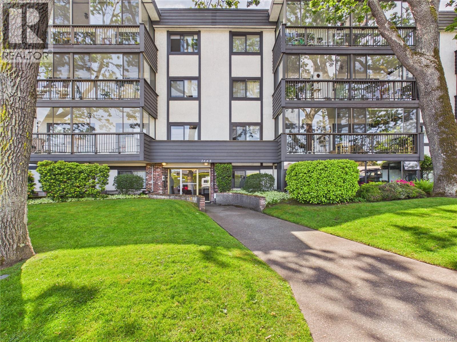401 1665 Oak Bay Ave, Victoria, British Columbia  V8R 1B5 - Photo 2 - 1036467
