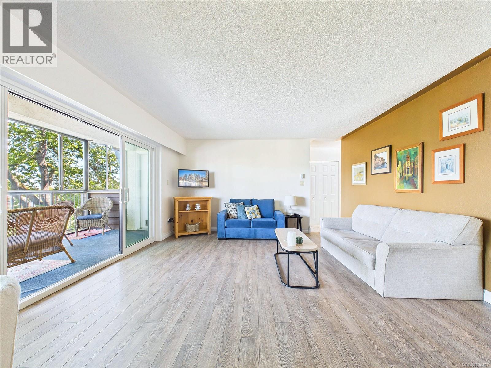 401 1665 Oak Bay Ave, Victoria, British Columbia  V8R 1B5 - Photo 14 - 1036467