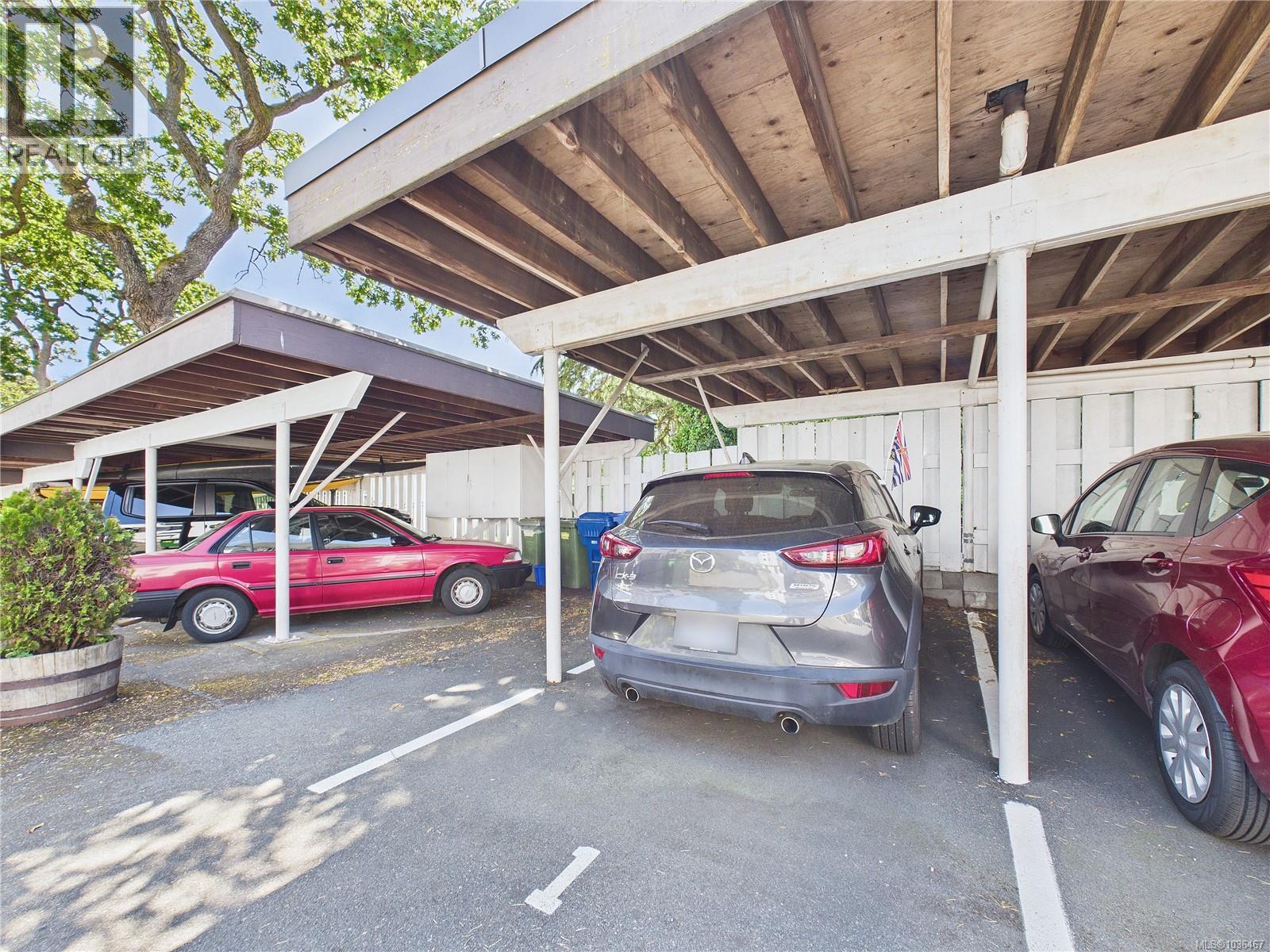 401 1665 Oak Bay Ave, Victoria, British Columbia  V8R 1B5 - Photo 33 - 1036467