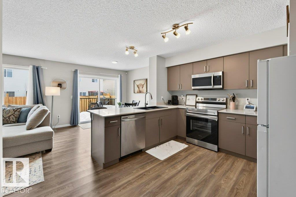 2037 Westerra Lo, Stony Plain, Alberta  T7Z 0H8 - Photo 1 - E4476097