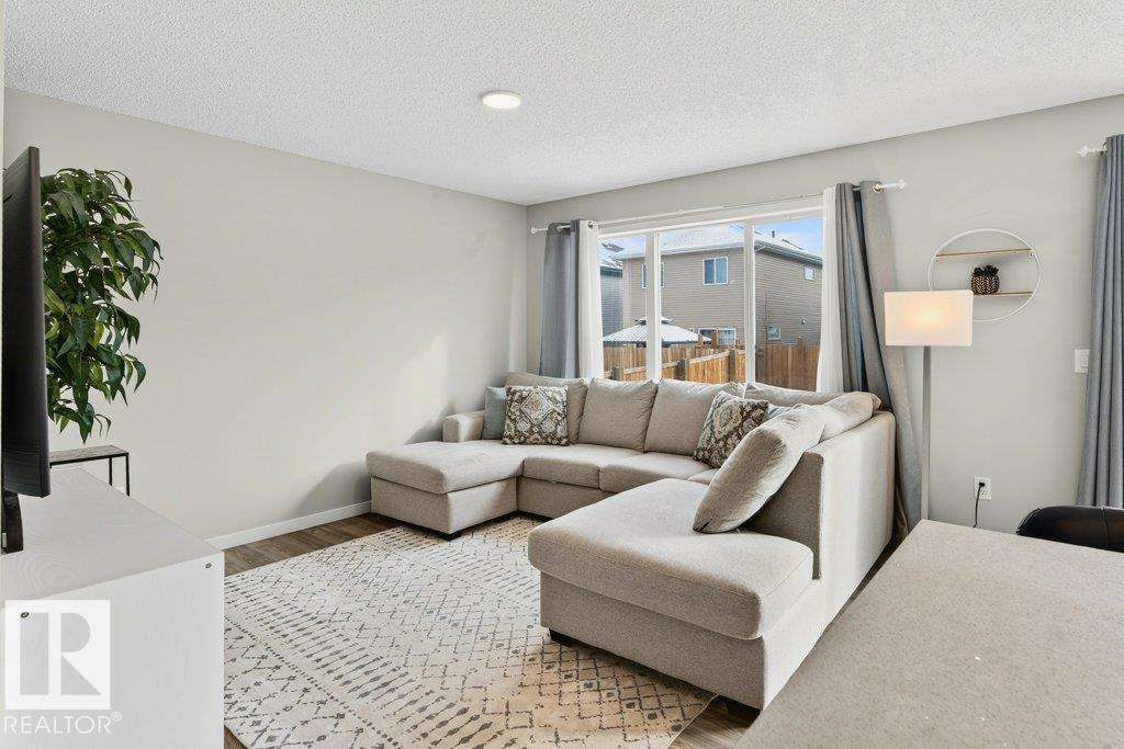 2037 Westerra Lo, Stony Plain, Alberta  T7Z 0H8 - Photo 5 - E4476097