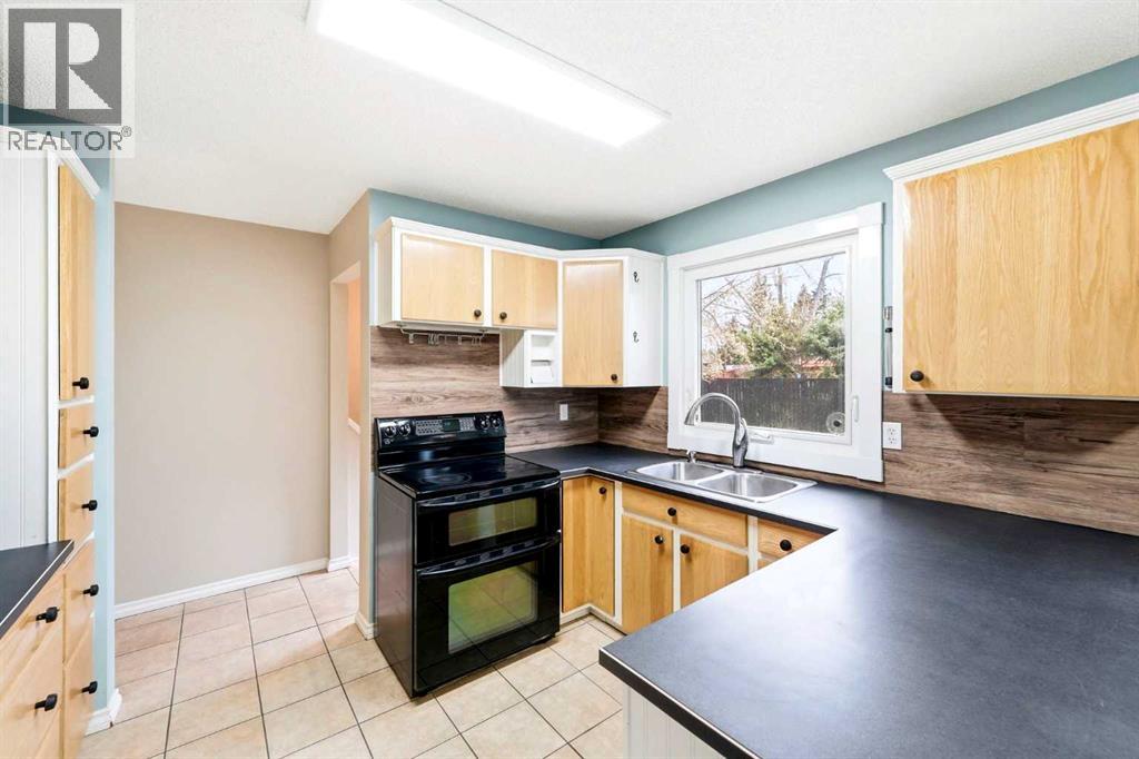 103 Thorson Crescent, Okotoks, Alberta  T1S 1C8 - Photo 11 - A2308418