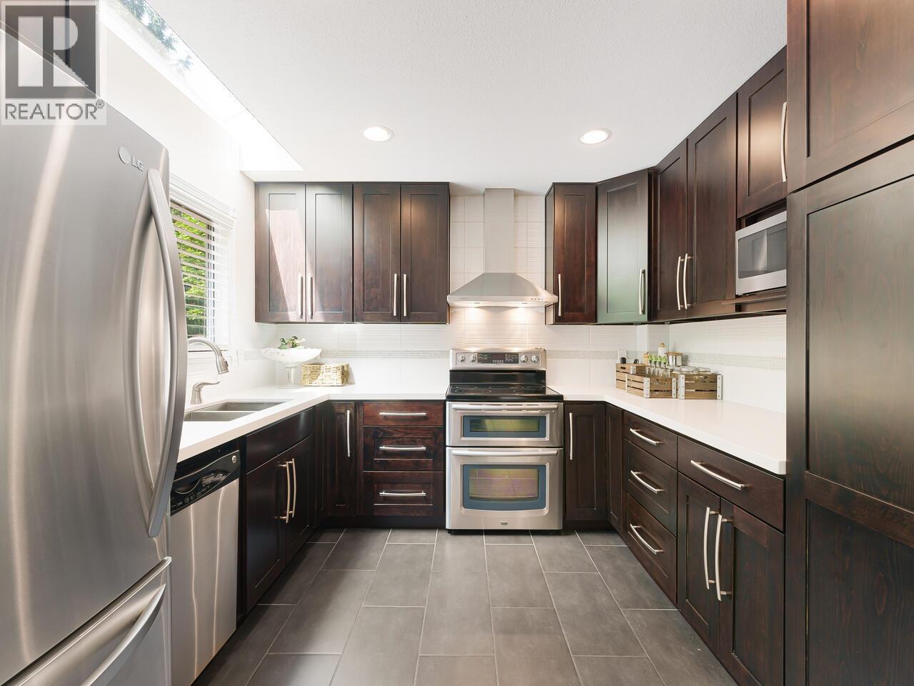 4426 Marine Drive, West Vancouver, British Columbia  V7W 2N9 - Photo 10 - R3123412