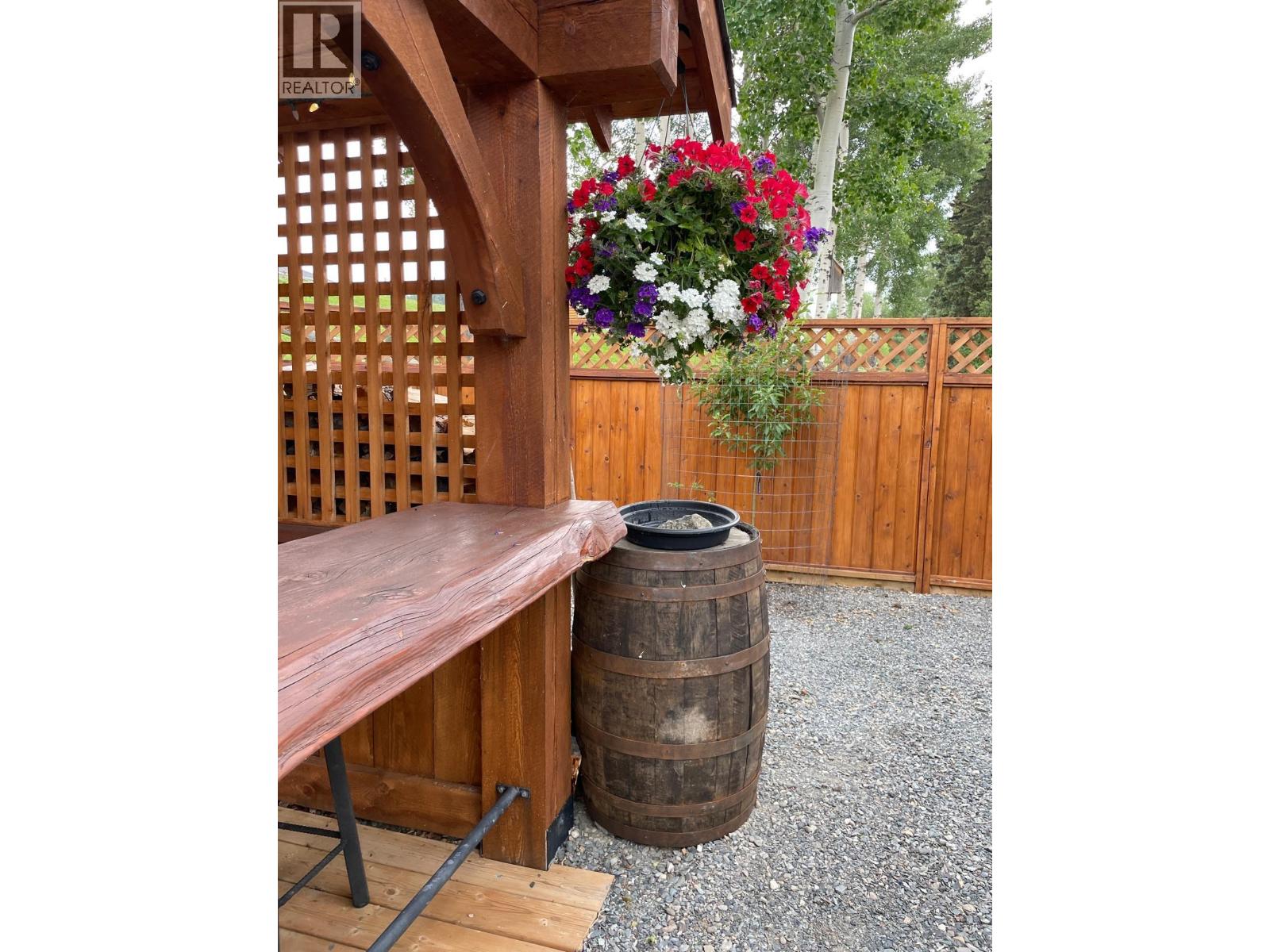 7962 Thirty Field Road, Bridge Lake, British Columbia  V0K 1X2 - Photo 32 - R3123636