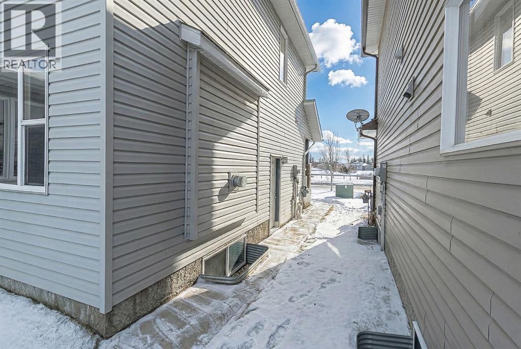 207 Loutit Road, Fort Mcmurray, Alberta  T9K 0L6 - Photo 36 - A2274333