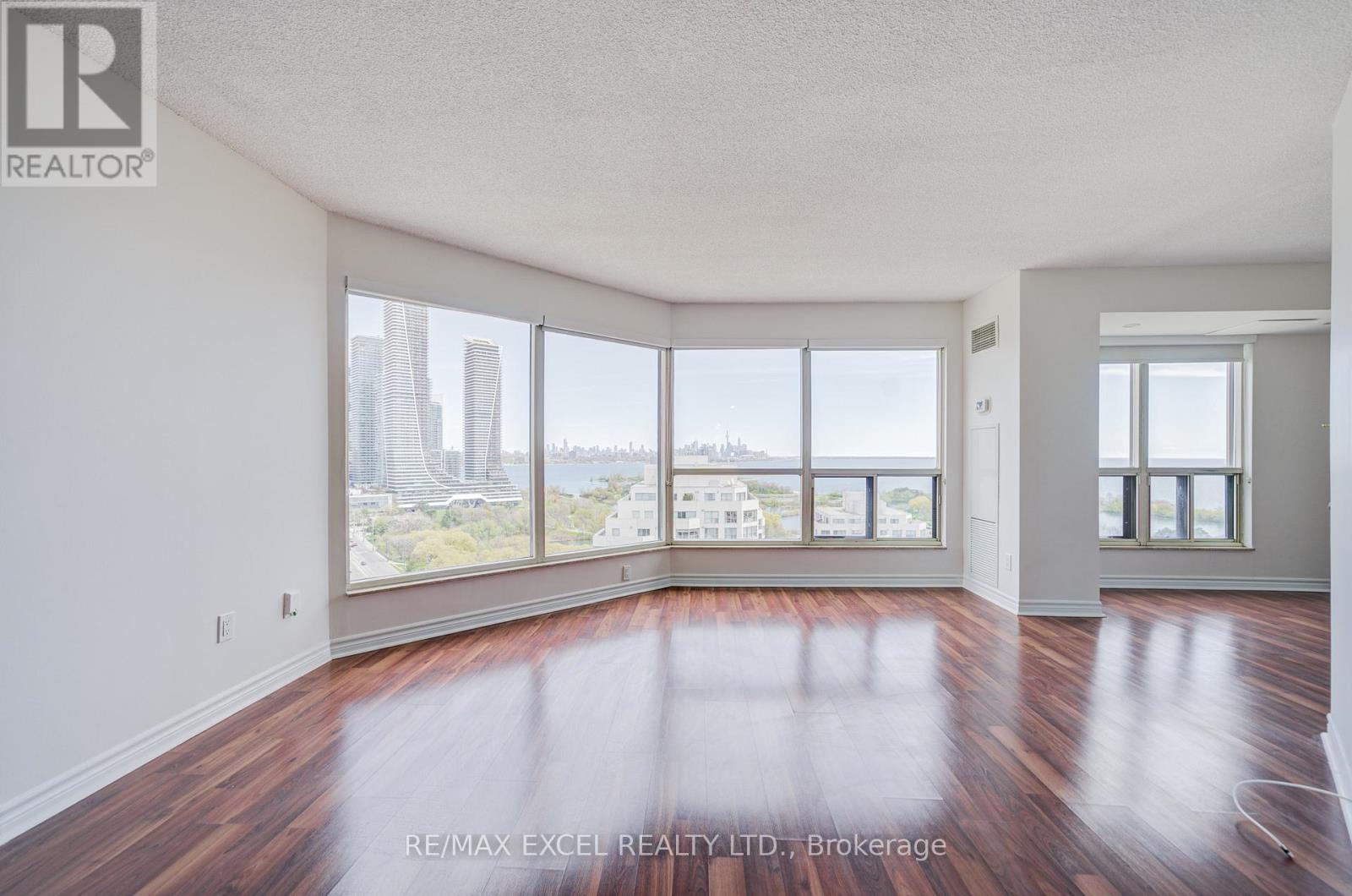 2105 - 2269 Lake Shore Boulevard W, Toronto, Ontario  M8V 3X6 - Photo 13 - W13119266