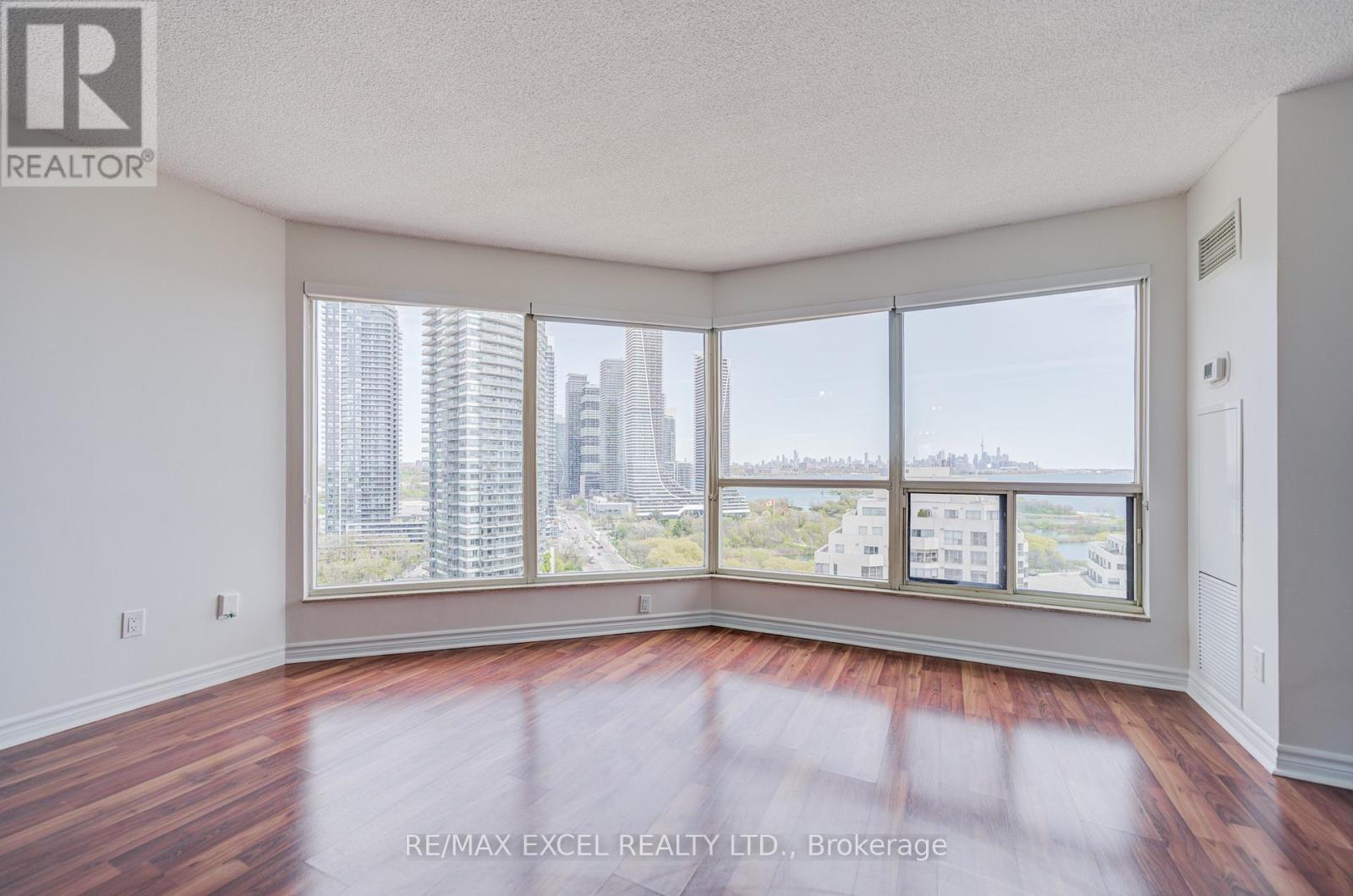 2105 - 2269 Lake Shore Boulevard W, Toronto, Ontario  M8V 3X6 - Photo 14 - W13119266