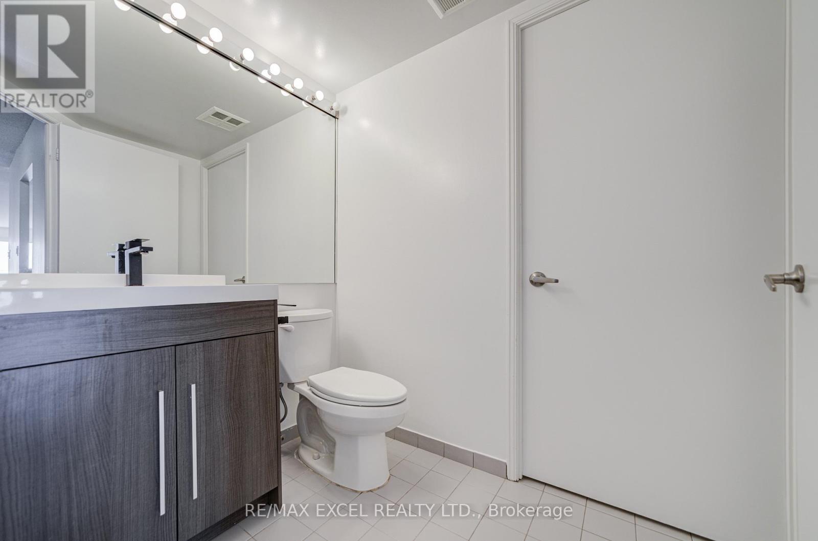 2105 - 2269 Lake Shore Boulevard W, Toronto, Ontario  M8V 3X6 - Photo 24 - W13119266