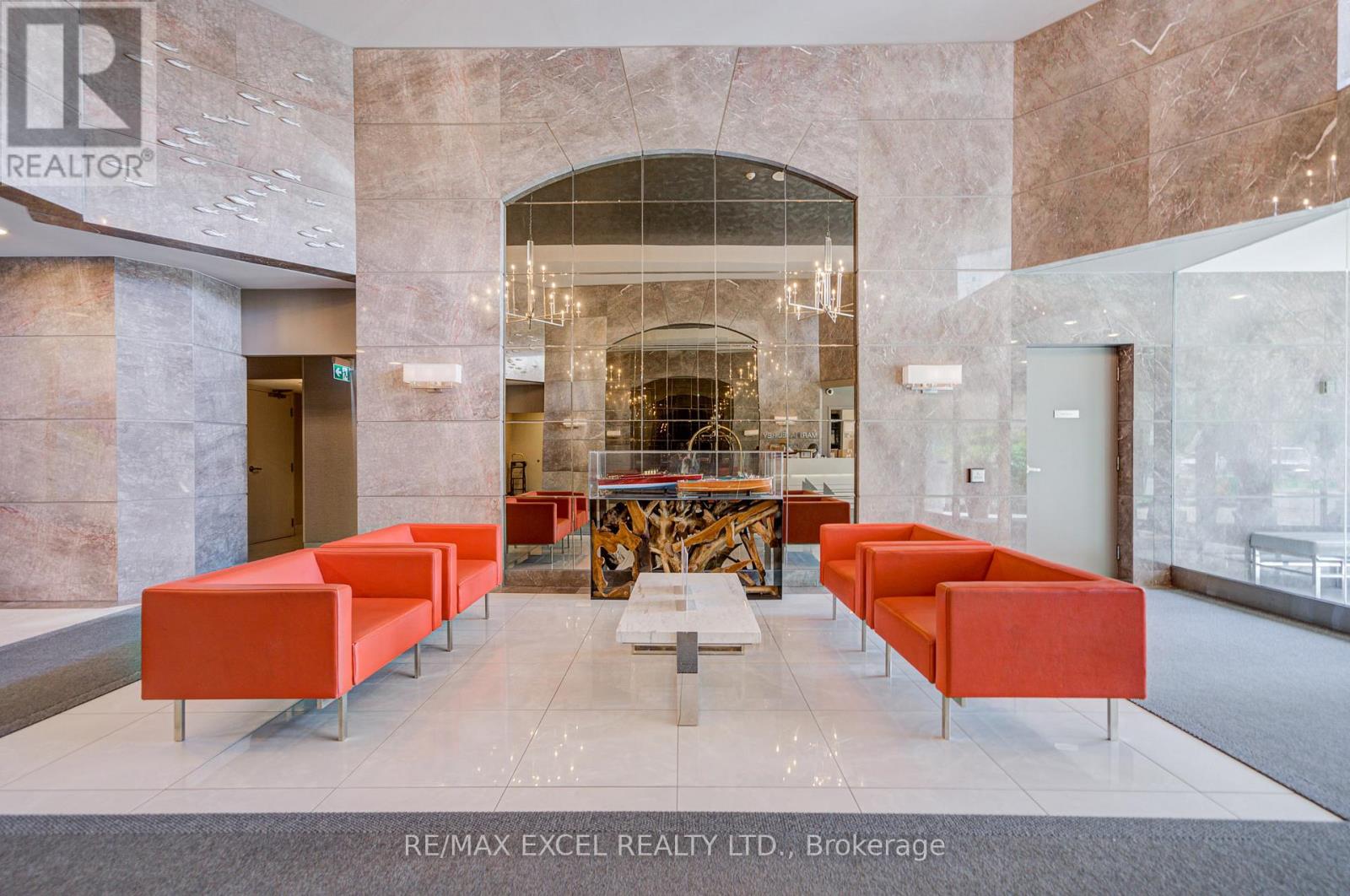 2105 - 2269 Lake Shore Boulevard W, Toronto, Ontario  M8V 3X6 - Photo 4 - W13119266