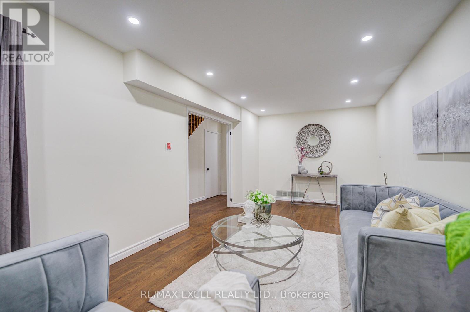 28 Karen Miles Crescent, Markham, Ontario  L3S 1Z6 - Photo 14 - N13118760