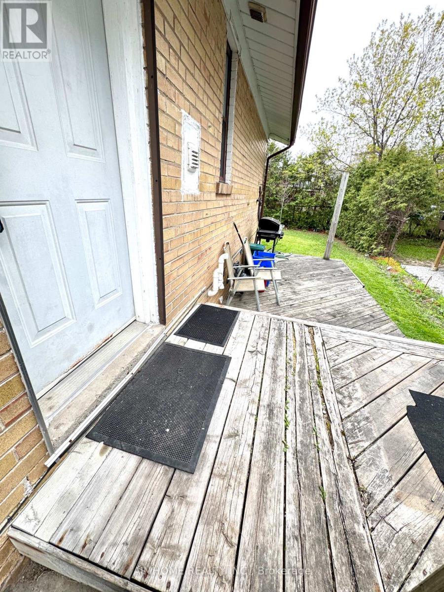 18 Rockport (Bsmt) Crescent S, Richmond Hill, Ontario  L4C 2L6 - Photo 26 - N12988590