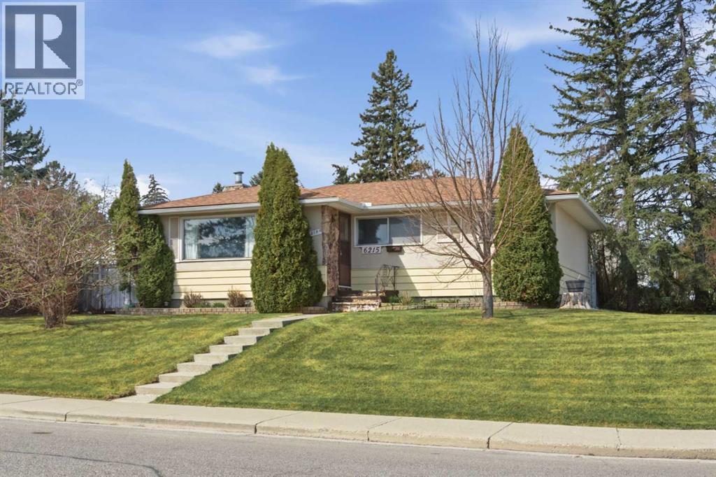 6215 Thorncliffe Drive Nw, Calgary, Alberta  T2K 3A6 - Photo 2 - A2308292