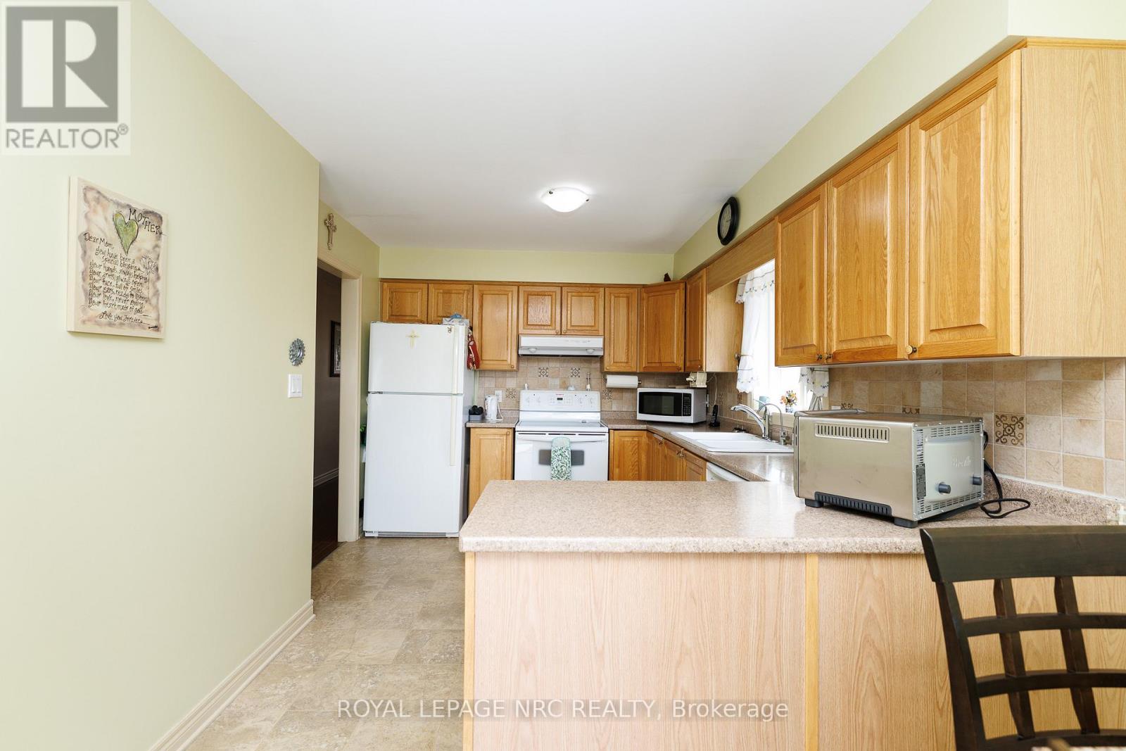 6787 Ailanthus Avenue, Niagara Falls, Ontario  L2G 4C6 - Photo 18 - X13125736