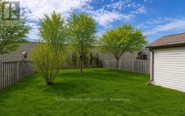6787 Ailanthus Avenue, Niagara Falls, Ontario  L2G 4C6 - Photo 3 - X13125736
