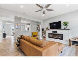 33 386 PINE AVENUE|Harrison Hot Springs, Harrison Hot Springs, British Columbia