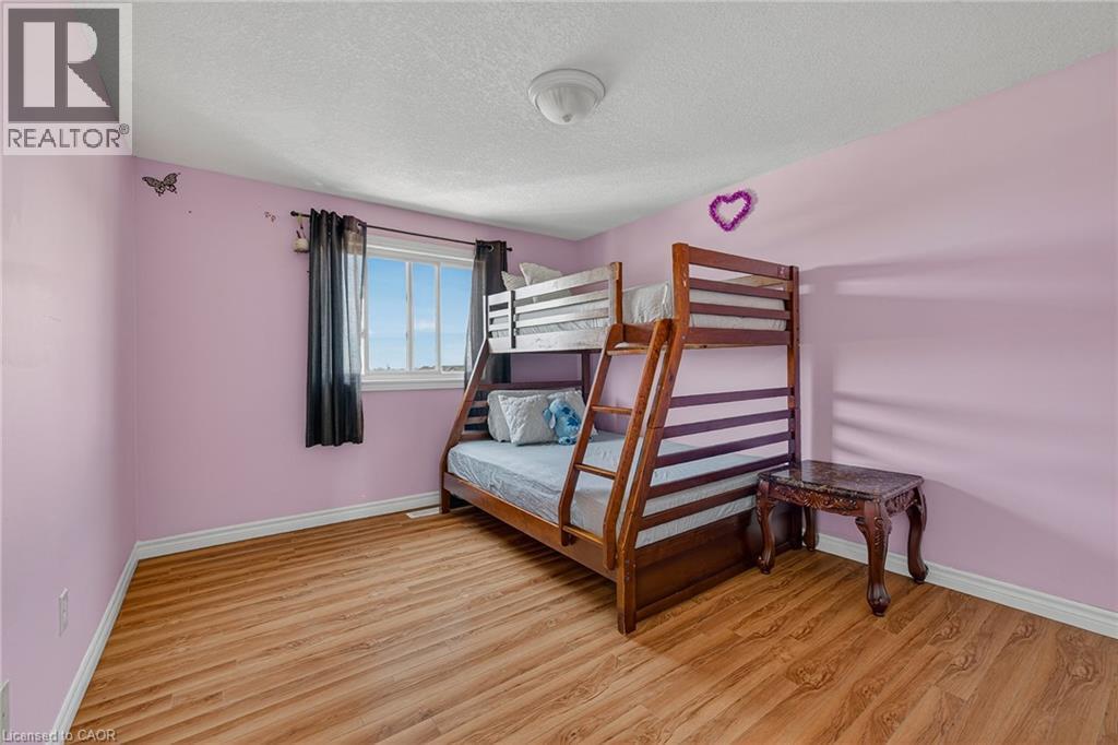 512 Snowdrop Court, Kitchener, Ontario  N2E 4G4 - Photo 21 - 40829433
