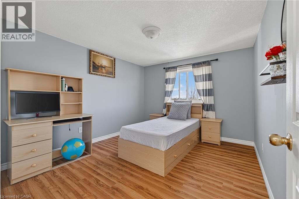 512 Snowdrop Court, Kitchener, Ontario  N2E 4G4 - Photo 22 - 40829433
