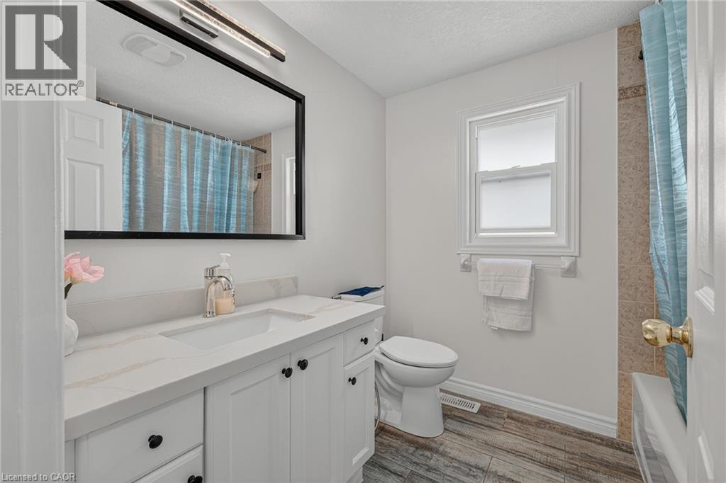 512 Snowdrop Court, Kitchener, Ontario  N2E 4G4 - Photo 23 - 40829433