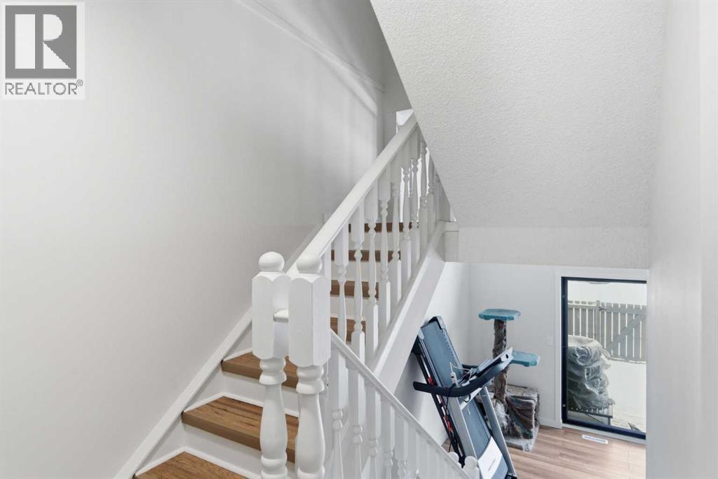 6, 23 Glamis Drive Sw, Calgary, Alberta  T3E 6S3 - Photo 19 - A2293921