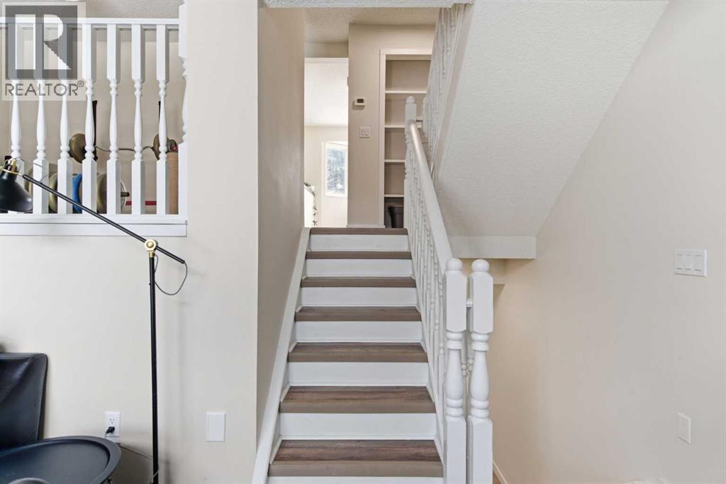 6, 23 Glamis Drive Sw, Calgary, Alberta  T3E 6S3 - Photo 9 - A2293921