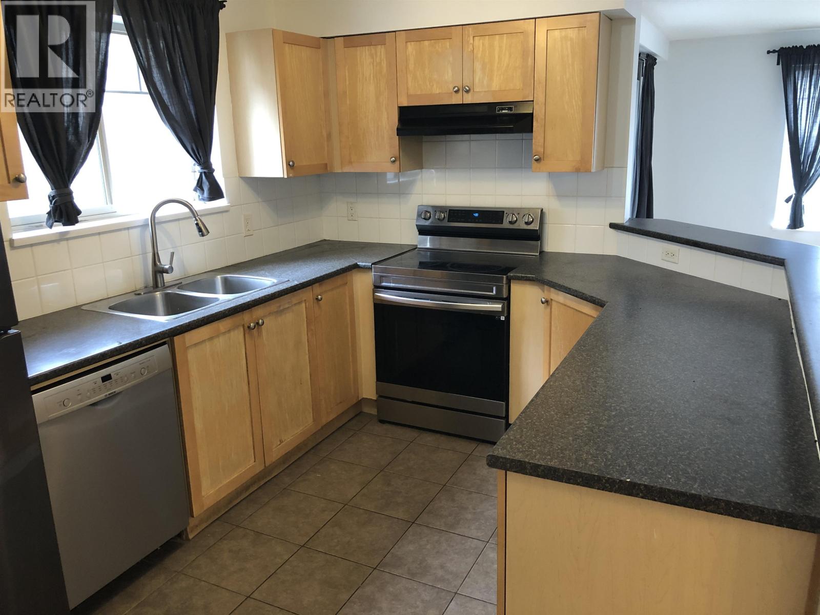 2321 244 Sherbrooke Street, New Westminster, British Columbia  V3L 0A4 - Photo 9 - R3121839
