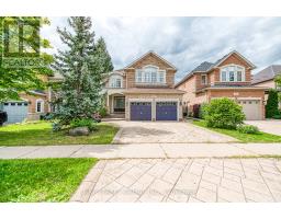 2422 HERTFORDSHIRE WAY, Oakville, Ontario