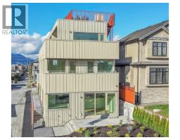 2 2915 E 5TH AVENUE, Vancouver, British Columbia