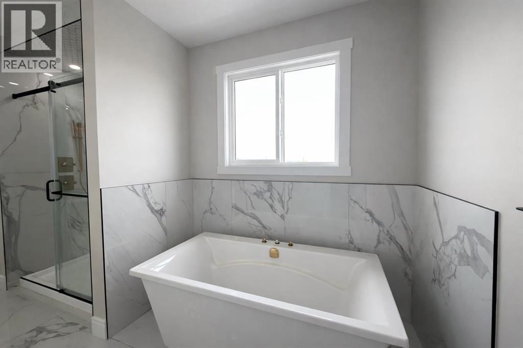 852 Dawson Point, Chestermere, Alberta  T1X 3G3 - Photo 32 - A2297948