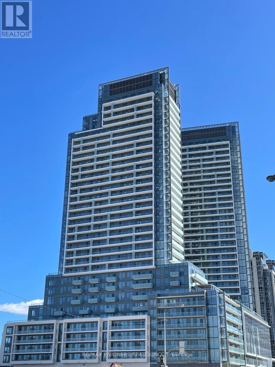 N723 - 7 GOLDEN LION HEIGHTS, Toronto, Ontario