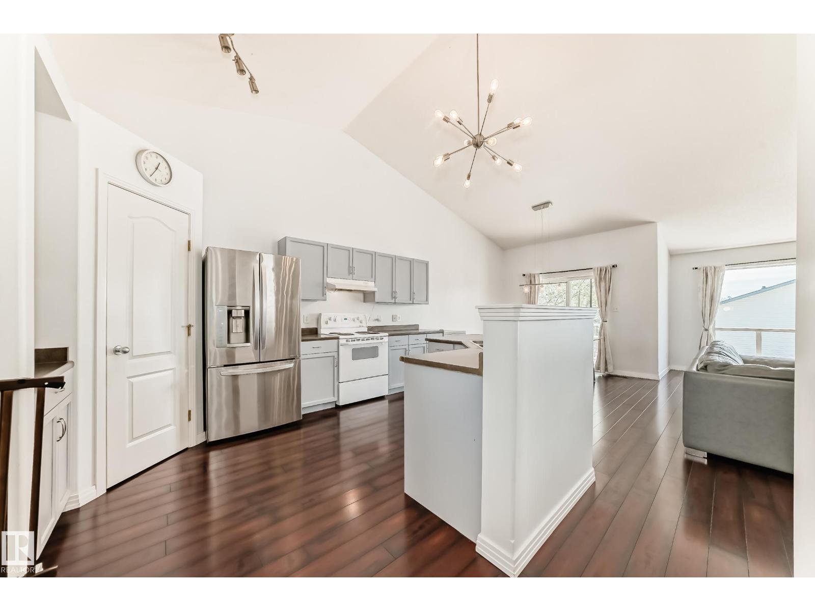 4823 147 Av Nw, Edmonton, Alberta  T5Y 2X2 - Photo 8 - E4487552