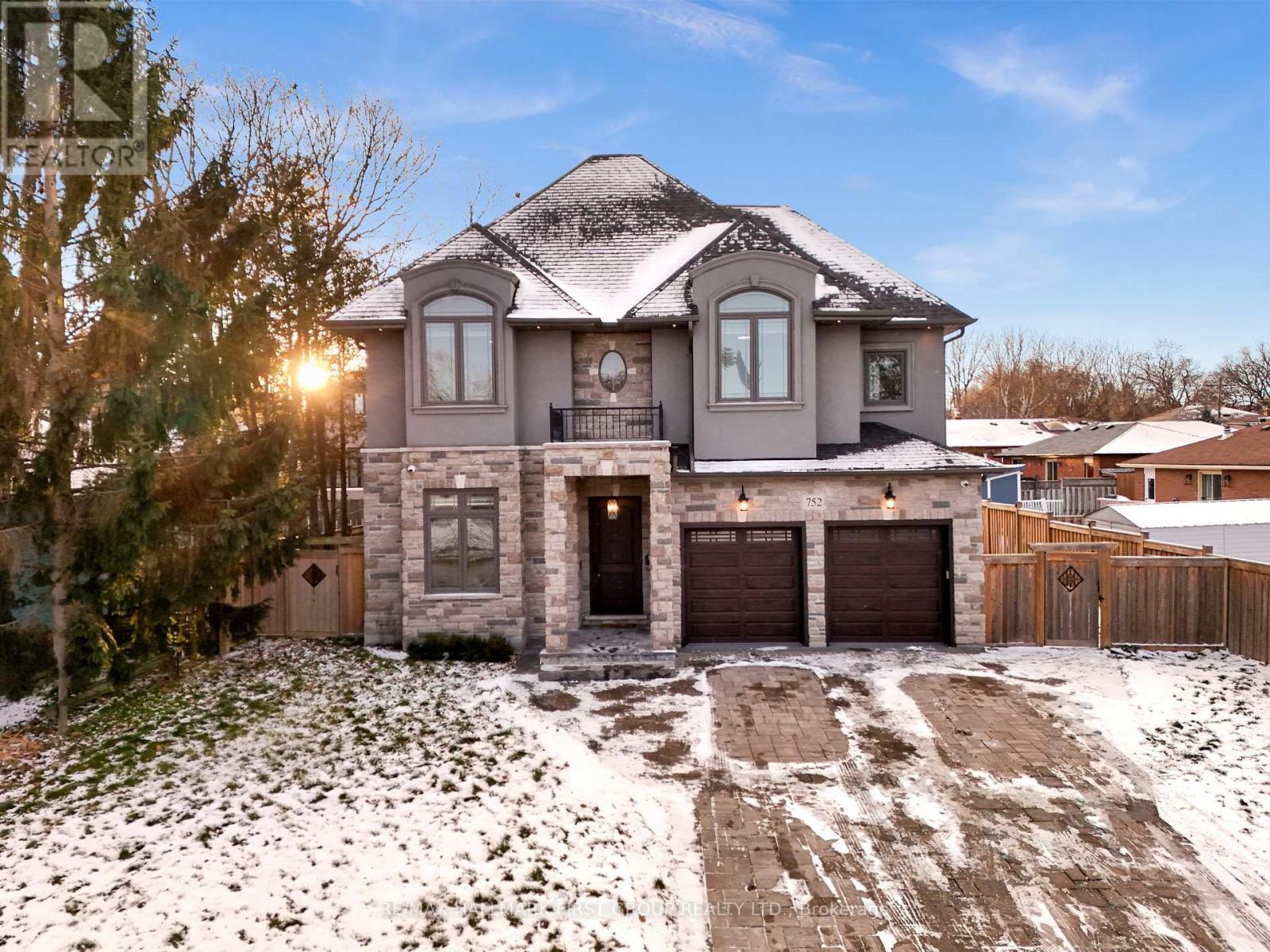 752 HILLVIEW CRESCENT, Pickering, Ontario