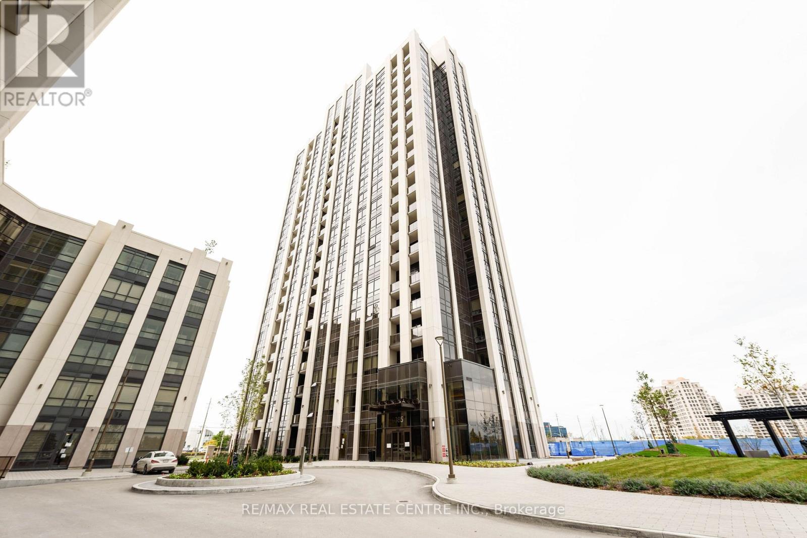 520 - 9085 JANE STREET, Vaughan, Ontario