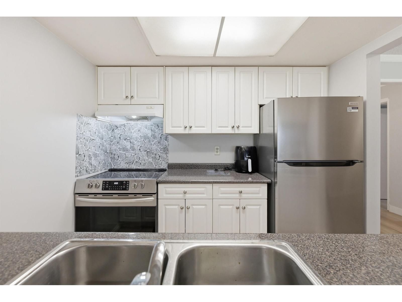 101 9635 121 Street, Surrey, British Columbia  V3V 7L8 - Photo 13 - R3121690
