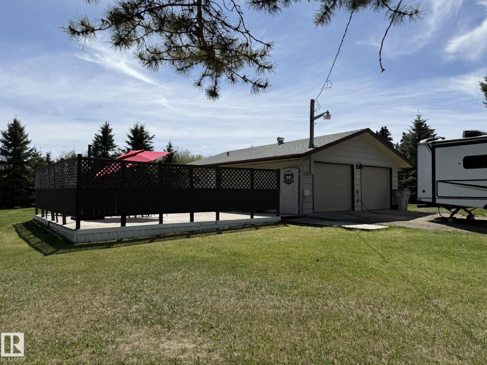 38 Lakeshore Dr, Rural Wetaskiwin County, Alberta  T0C 2V0 - Photo 29 - E4487554
