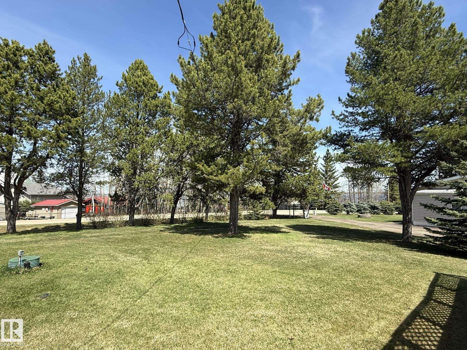 38 Lakeshore Dr, Rural Wetaskiwin County, Alberta  T0C 2V0 - Photo 3 - E4487554