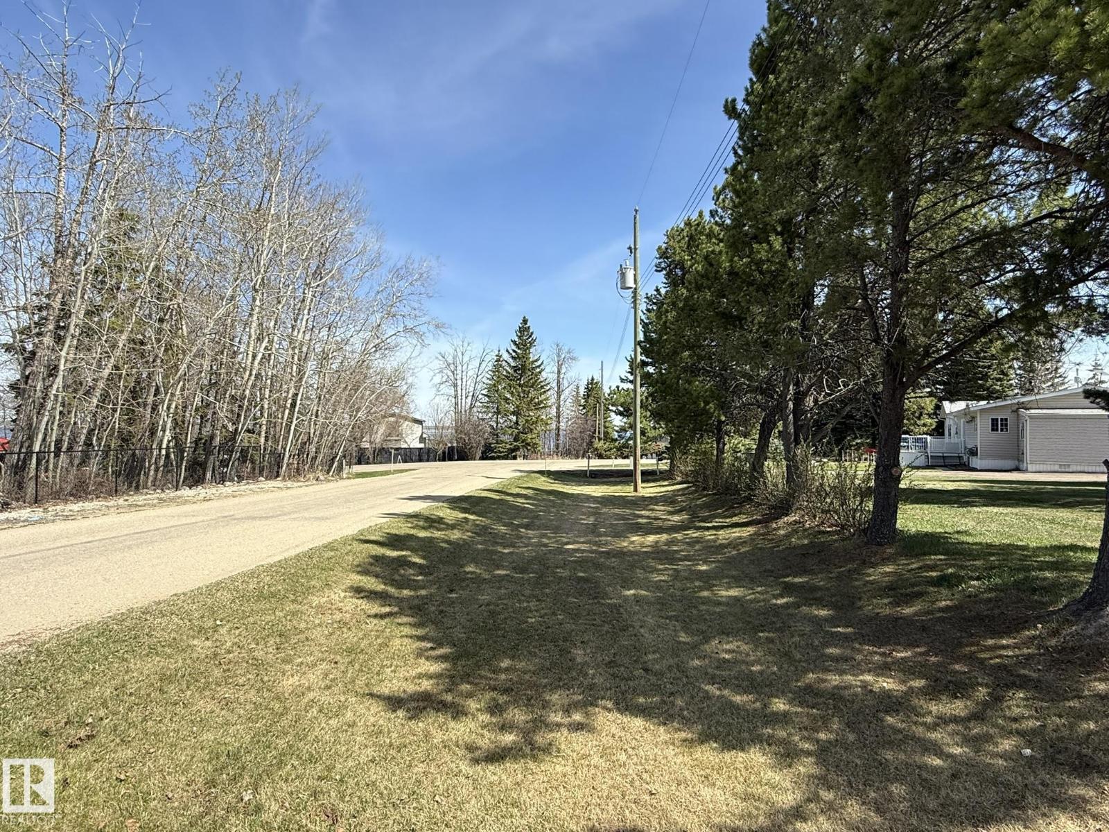 38 Lakeshore Dr, Rural Wetaskiwin County, Alberta  T0C 2V0 - Photo 33 - E4487554