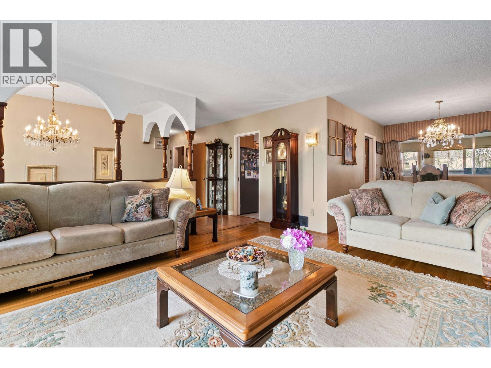 6949 Jubilee Avenue, Burnaby, British Columbia  V5J 4B4 - Photo 6 - R3123498