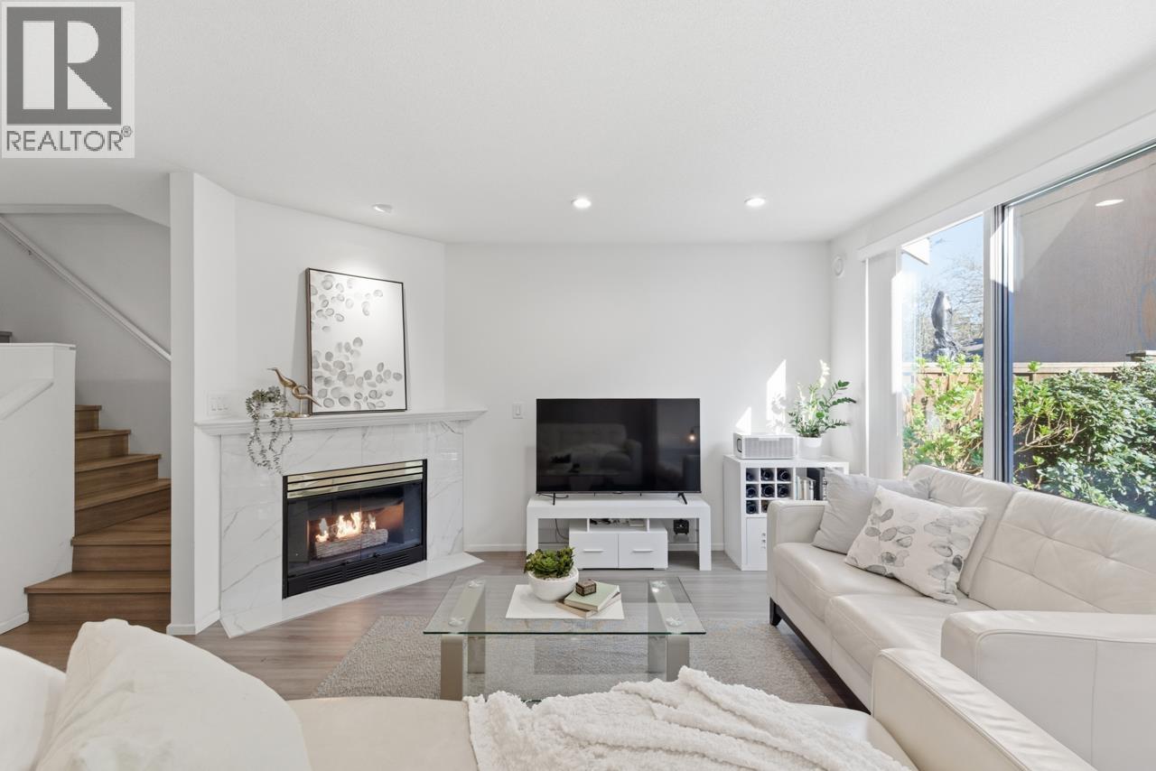 20 3428 ADANAC STREET, Vancouver, British Columbia