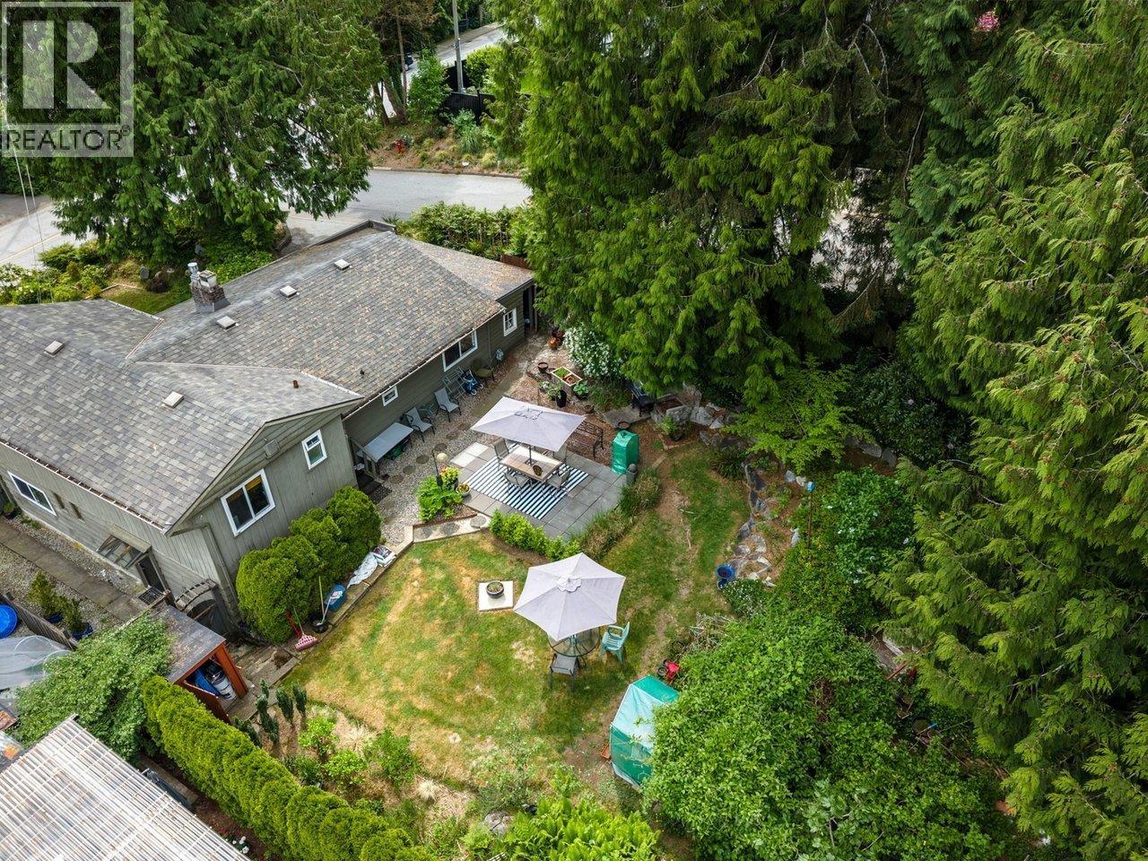 1380 Coleman Street, North Vancouver, British Columbia  V7K 1W6 - Photo 9 - R3123311