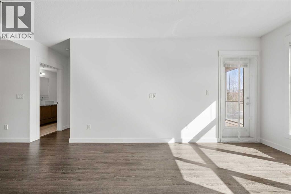 121, 15 Aspenmont Heights SW, Calgary, Alberta  T3H 0E3 - Photo 8 - A2289784