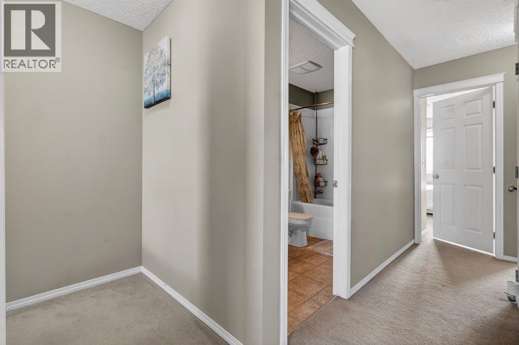 113 Country Village Lane Ne, Calgary, Alberta  T3K 0E8 - Photo 20 - A2295524
