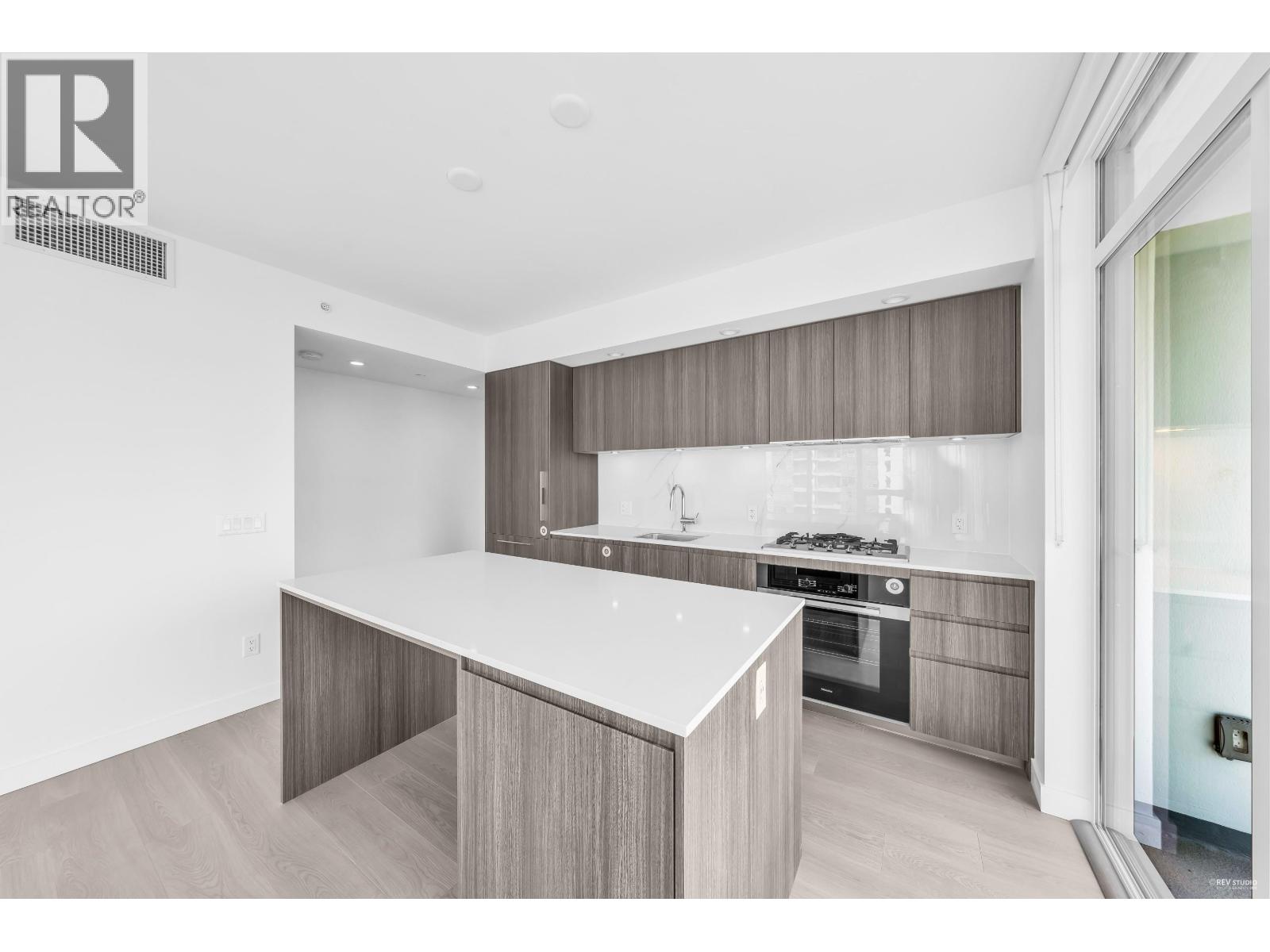 809 6537 TELFORD AVENUE, Burnaby, British Columbia