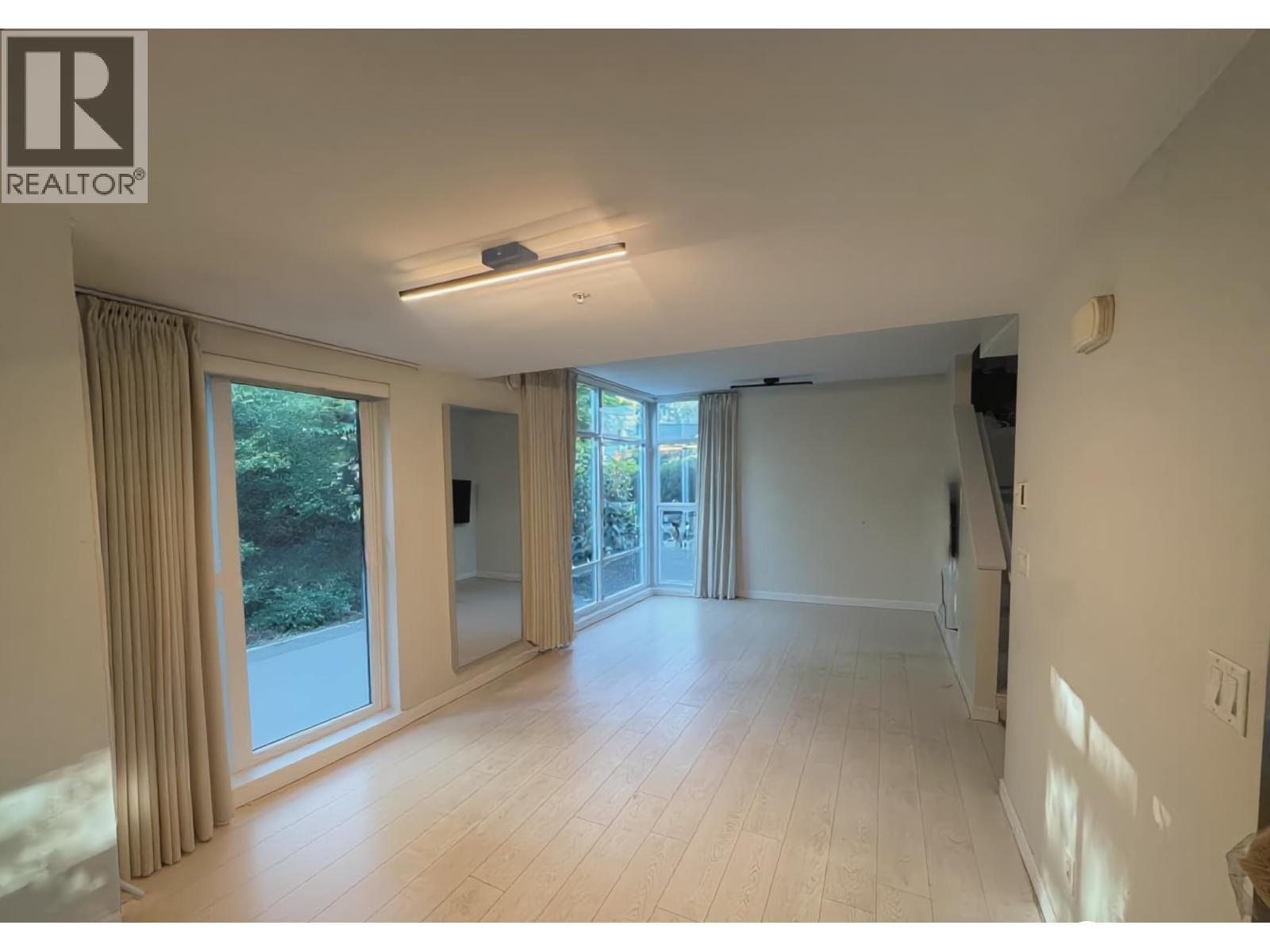 6515 Nelson Avenue, Burnaby, British Columbia V5H 0C2 - Photo 10 - R3122998