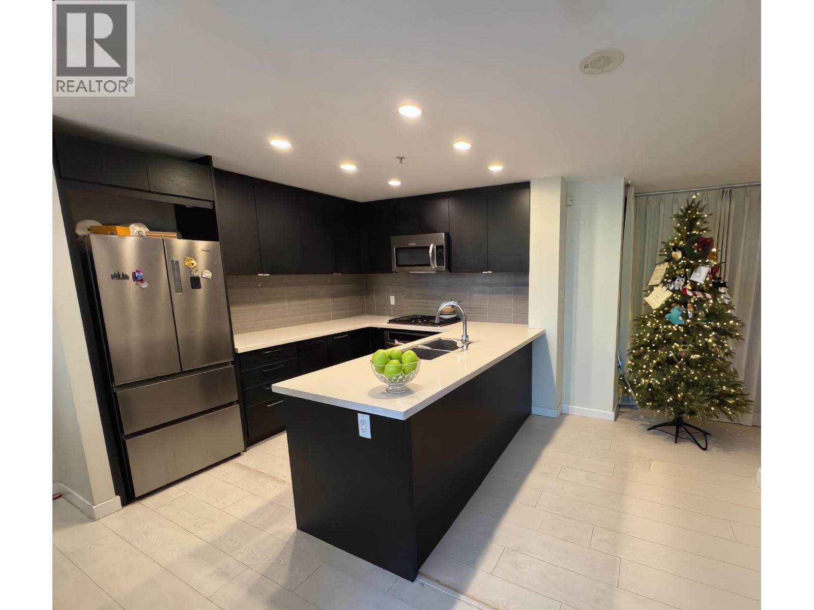 6515 Nelson Avenue, Burnaby, British Columbia V5H 0C2 - Photo 4 - R3122998