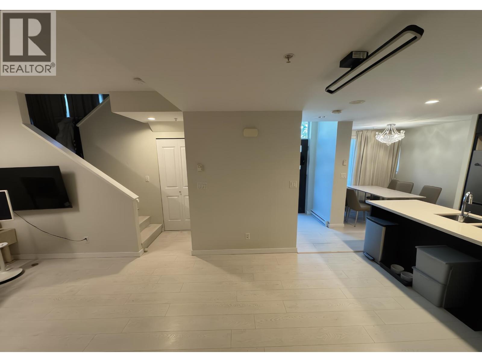 6515 Nelson Avenue, Burnaby, British Columbia V5H 0C2 - Photo 9 - R3122998