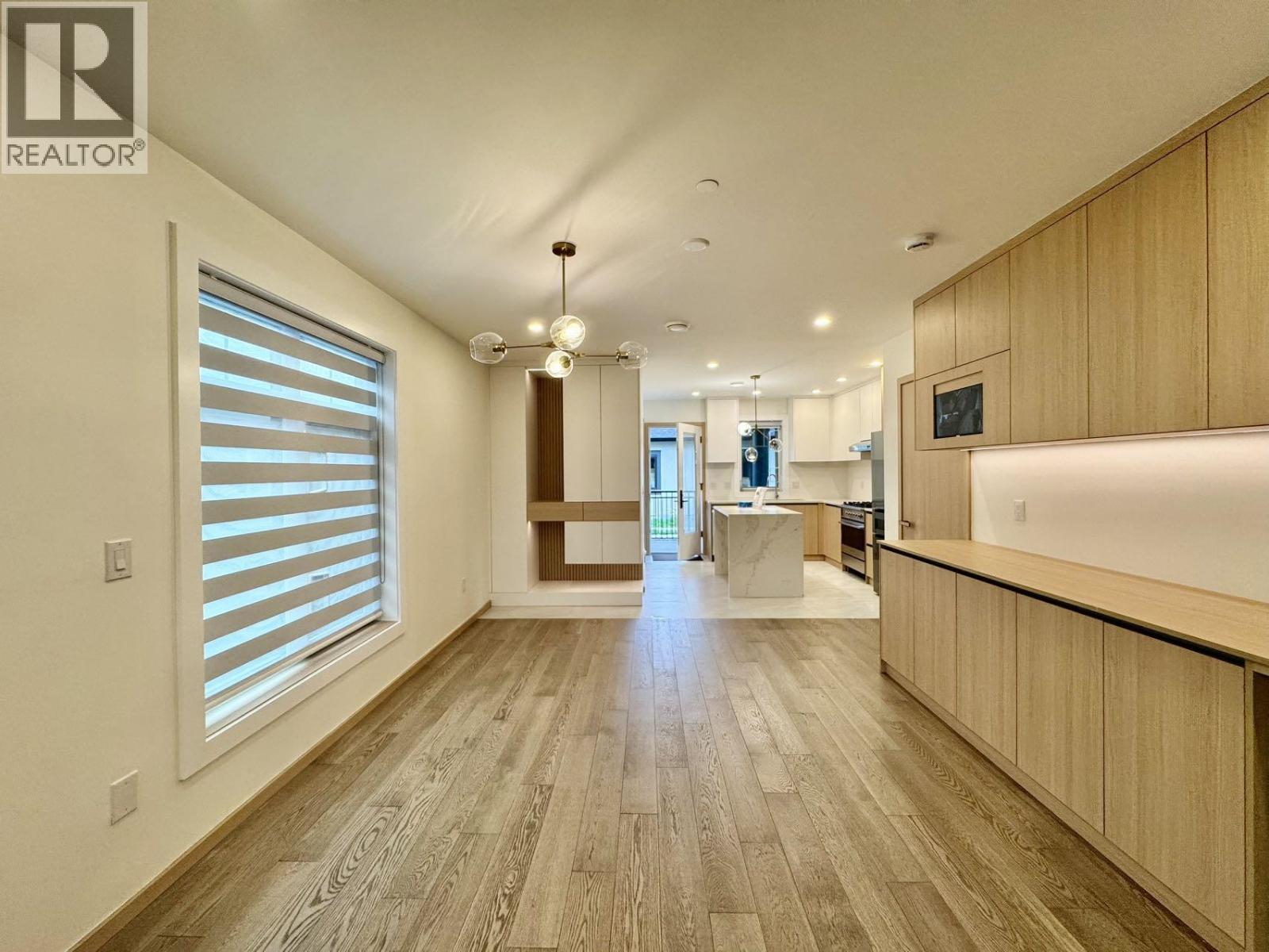 5216 Rupert Street, Vancouver, British Columbia  V5R 2J9 - Photo 5 - R3119306