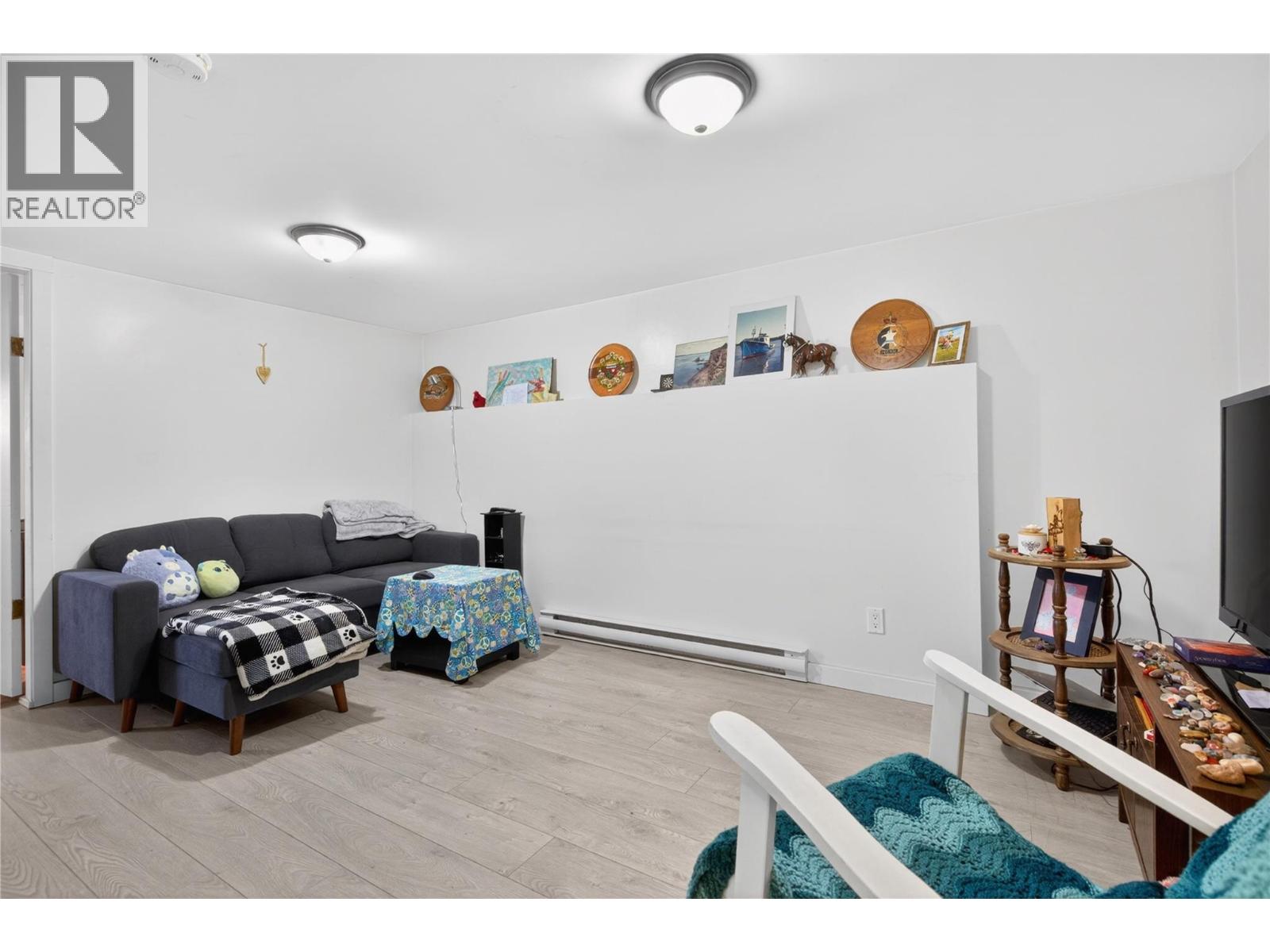 902 Gore Street, Nelson, British Columbia  V1L 5C9 - Photo 32 - 10387403