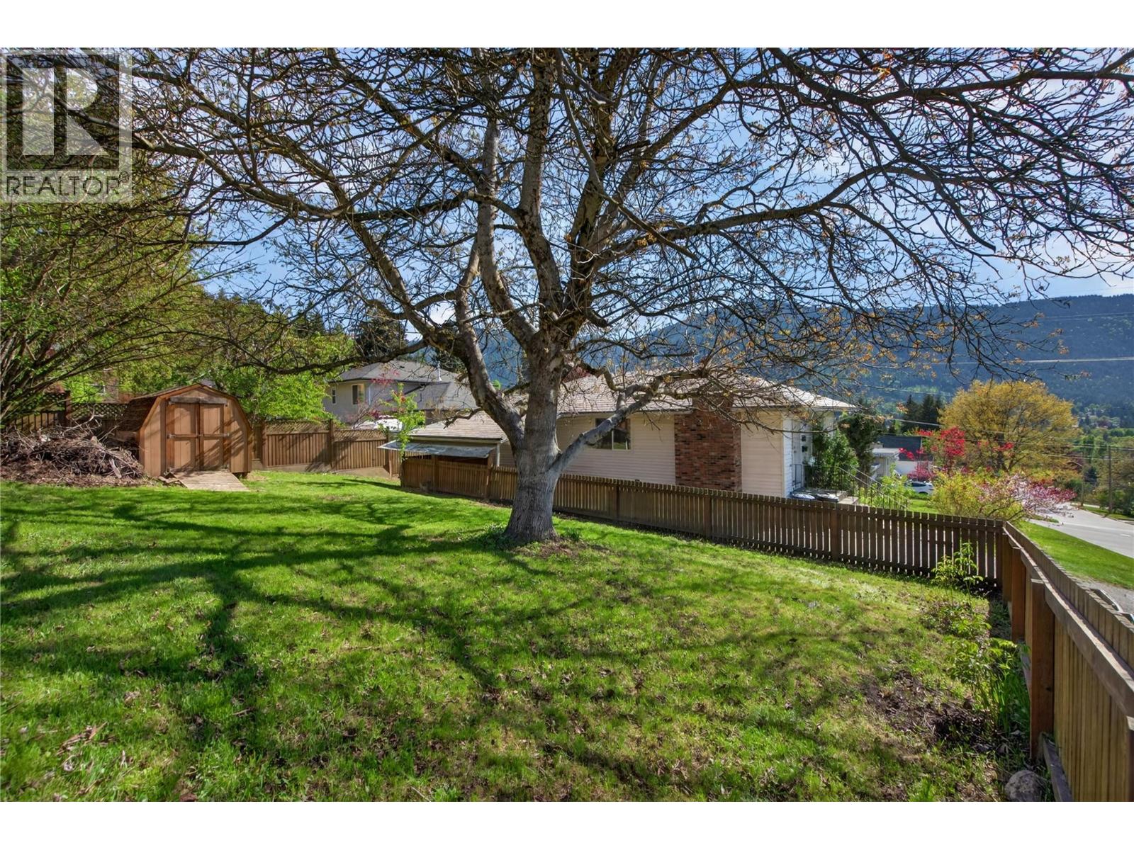 902 Gore Street, Nelson, British Columbia  V1L 5C9 - Photo 41 - 10387403