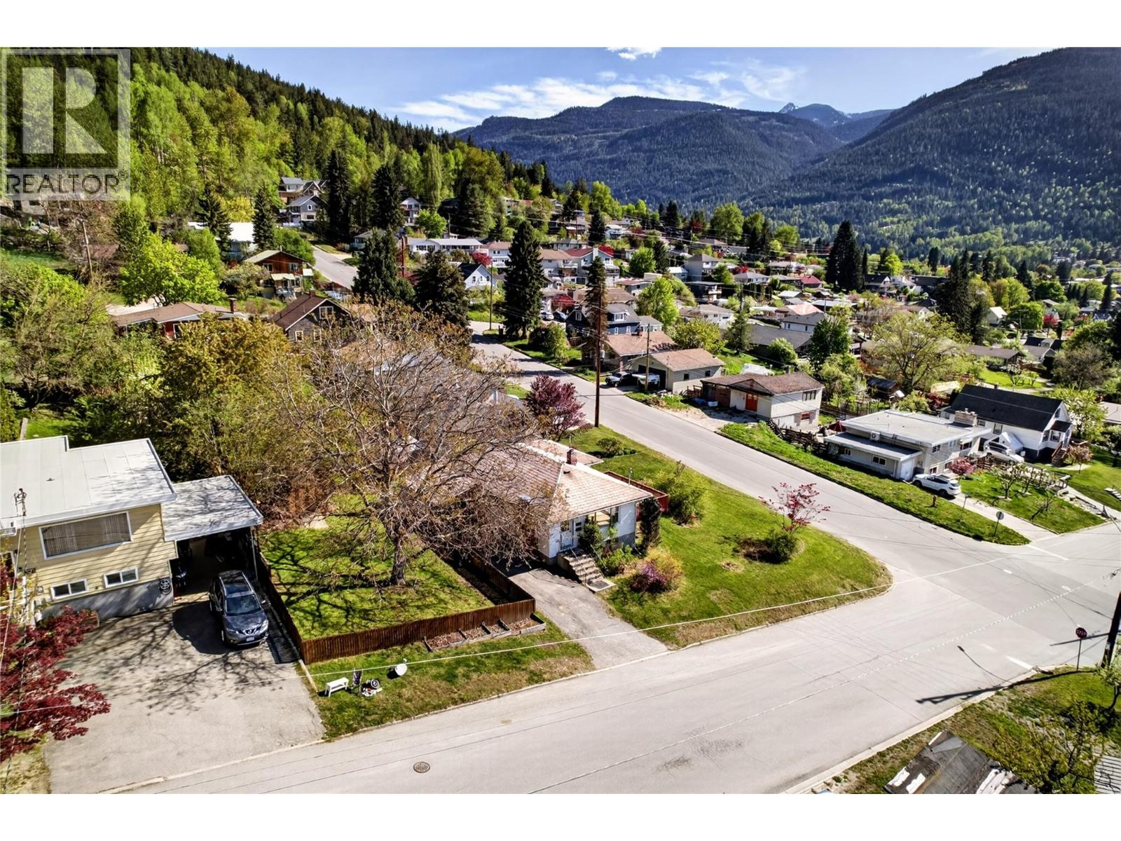 902 Gore Street, Nelson, British Columbia  V1L 5C9 - Photo 47 - 10387403
